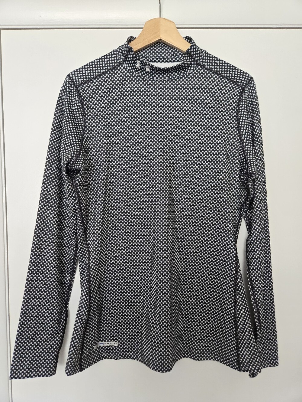 Under Armour ColdGear Mock Neck Long Sleeve Shirt Black Stars Size Large